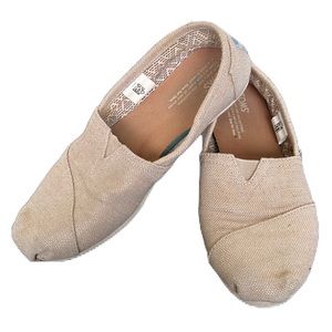 Toms Women’s Tan Slip On Shoes Size 8